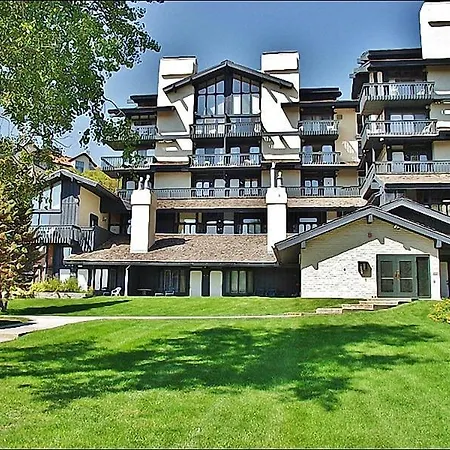 2 Outdoor Hot Tubs, Great Views, Two Bedrooms Plus Loft